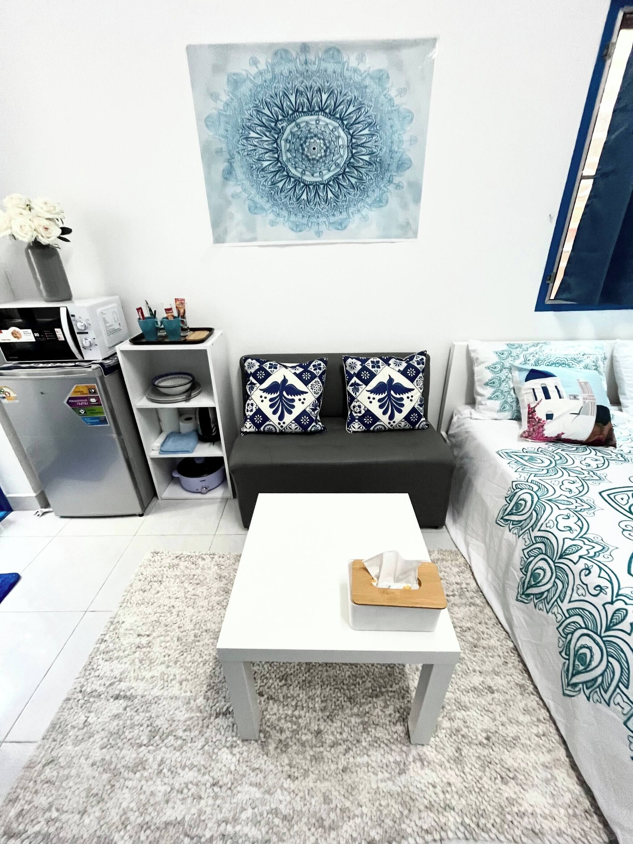 1 bedroom, iron/ironing board, internet, bed sheets