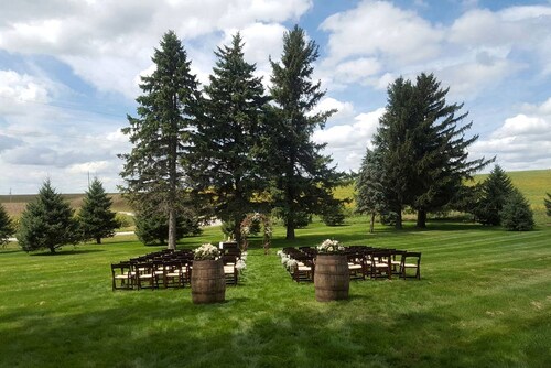 Rustic Barn Rental for a Rural Vacation near Des Moines, Iowa