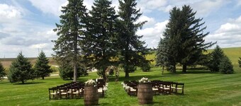 Rustic Barn Rental for a Rural Vacation near Des Moines, Iowa