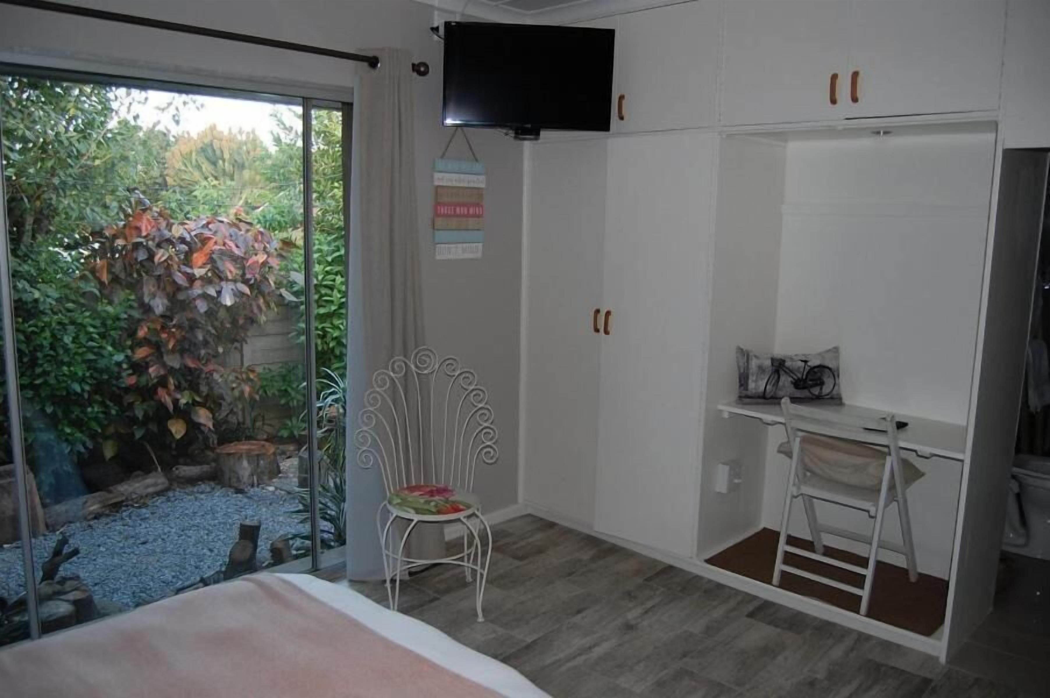 Habitación Deluxe doble, balcón, vistas al jardín | Caja fuerte y wifi gratis