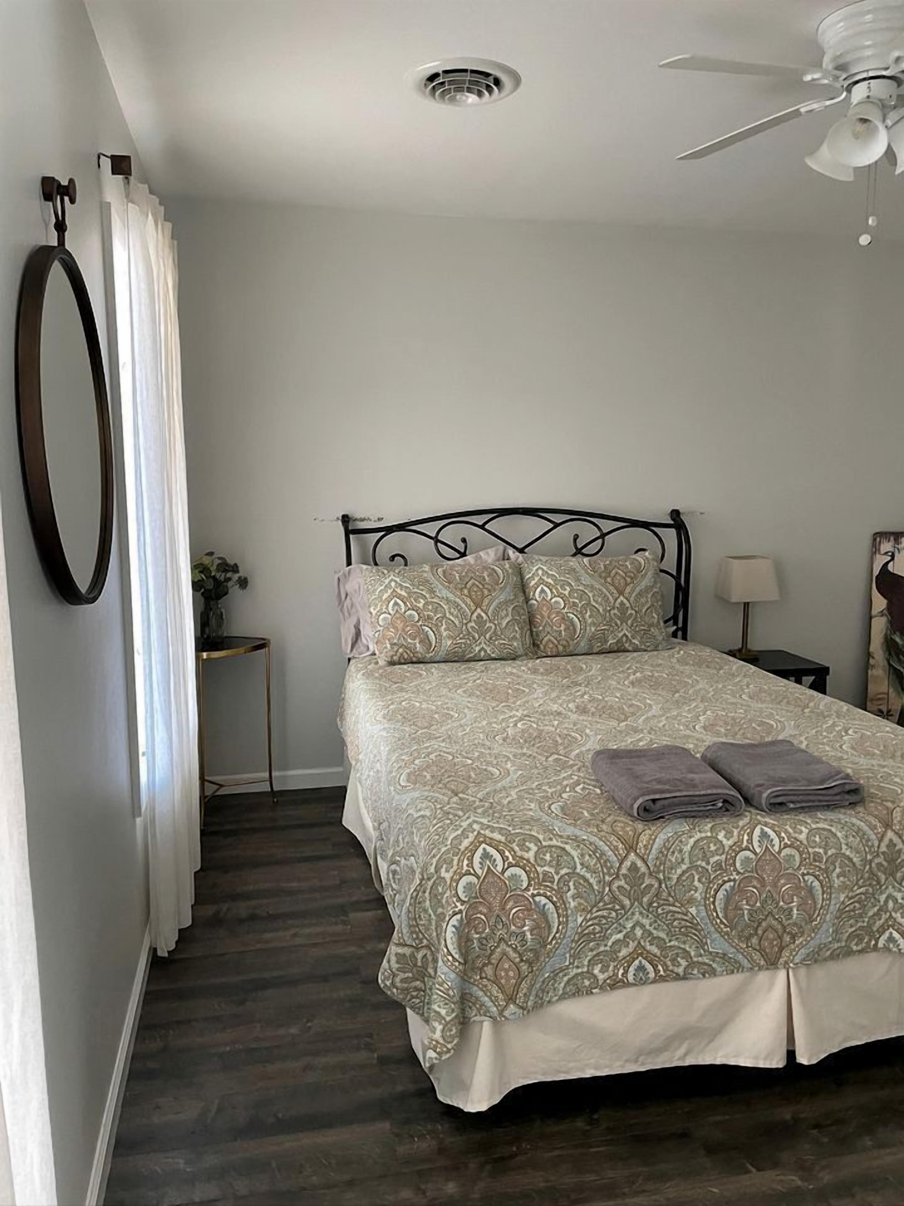 3 bedrooms, WiFi, bed sheets