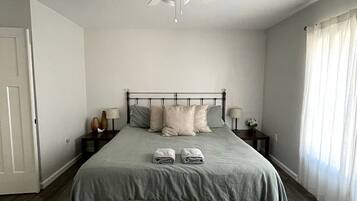 3 bedrooms, WiFi, bed sheets