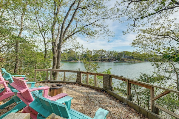 Lottsburg Vacation Rental | 4BR | 3.5BA | 3,000 Sq Ft | Stairs Required