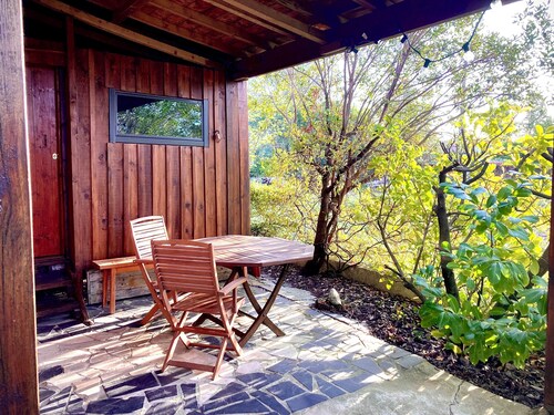 Cabin 5 minutes from the ocean!
