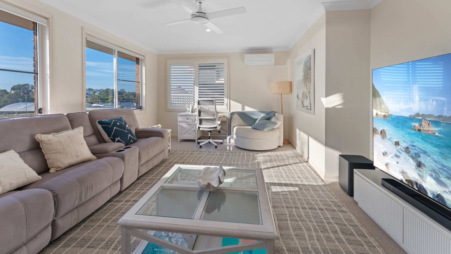 Betsy's Batch - Panoramic Water Views - Salamander Bay