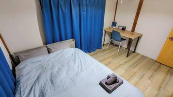 Traditional House, 2 Bedrooms