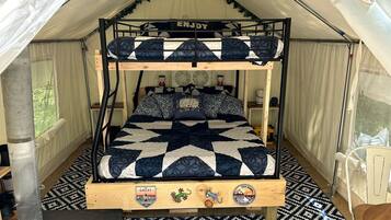 1 dormitorio y ropa de cama
