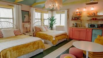 1 habitación, wifi y ropa de cama