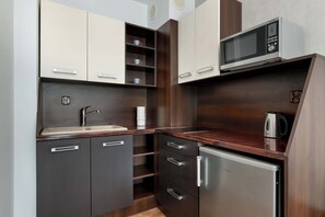 Fridge, microwave, stovetop, electric kettle - Air-conditioned apartment in Wladyslawow | Parking | Balcony (Władysławowo)