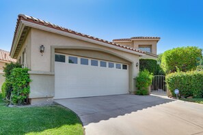 Exterior - Country Club Perks! Indio Golf Haven on Fairway (Indio)