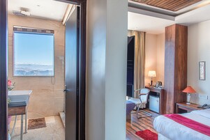 Habitación individual, vistas a la montaña | Escritorio, espacio para trabajar con un portátil, wifi gratis