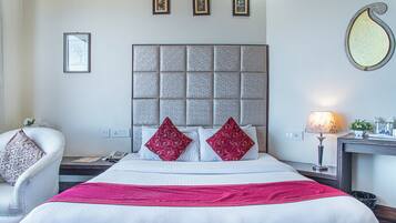 Single Room, Mountain View