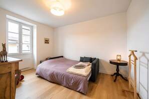 1 bedroom, WiFi, bed sheets