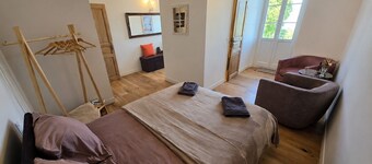 Room 'Rouge-gorge' with Lake View, Private Balcony and Wi-Fi
