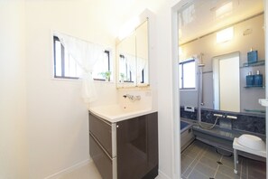 Hair dryer, towels