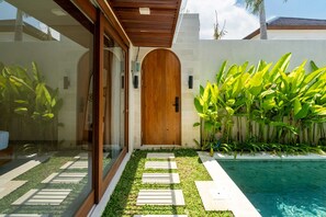 Basic Villa | Pool - Villa Eden by Elysian (Kerobokan)