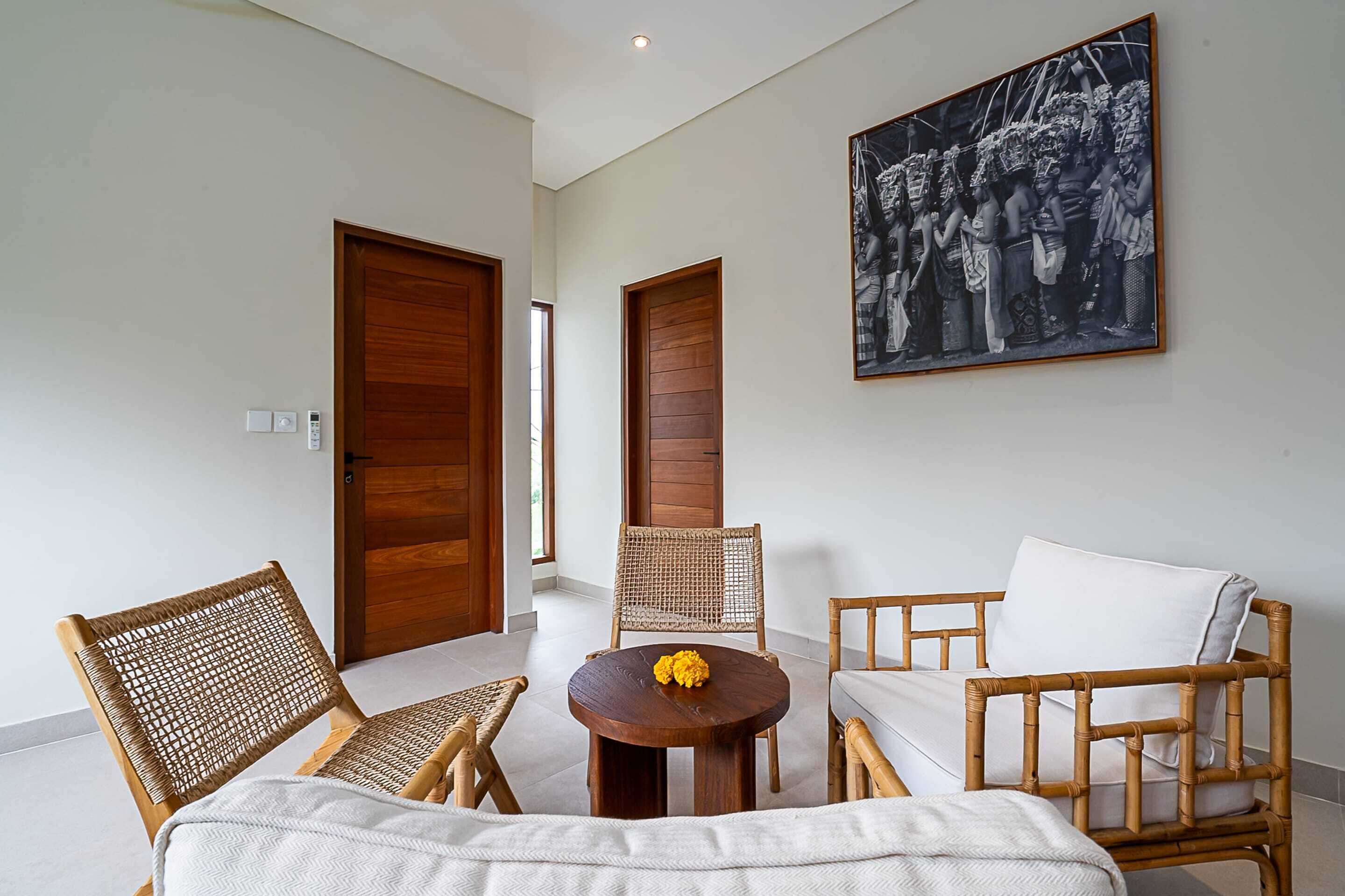 Basic House | Interior