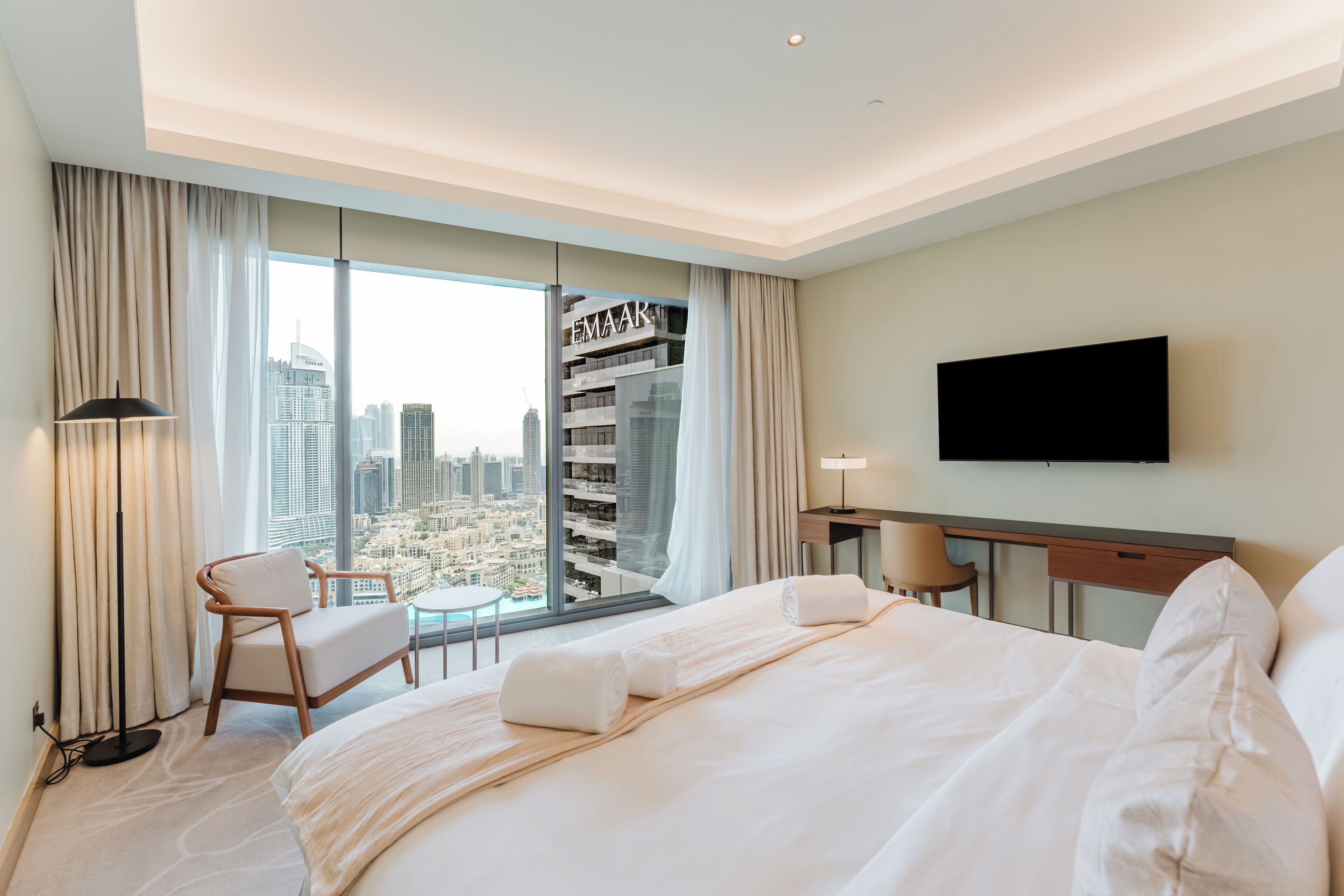 Luxury Apartment, 3 Bedrooms, Air conditioning, City View | In-room safe, individually decorated, individually furnished, desk