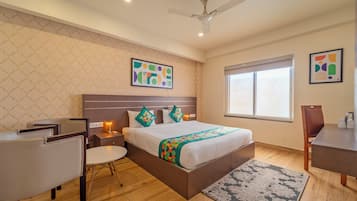 Deluxe Double Room | Iron/ironing board