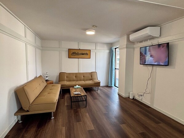 Living area - 1 minute walk from Kayashima Station Spacious pr / Kadoma City Ōsaka (Kadoma City)
