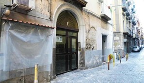 Front of property - La coccinella 2025 (Napoli)