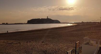 Just a 2minute walk to the beach and Enoshima Is / Kamakura City Kanagawa