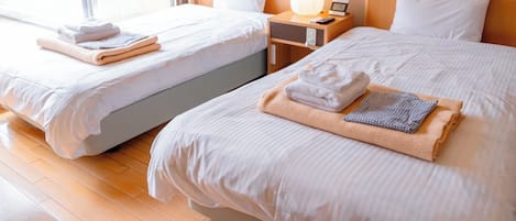Free WiFi, bed sheets