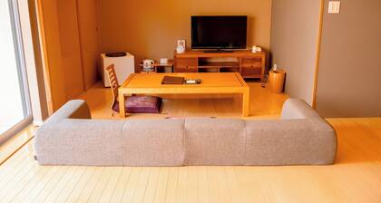 Nonsmoking Room with free BK 6 ppl / Ochi District Shimane