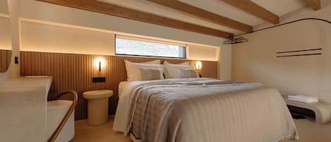 1 Schlafzimmer, Schreibtisch, Bügeleisen/Bügelbrett, Reisekinderbett