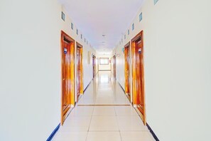 Interni