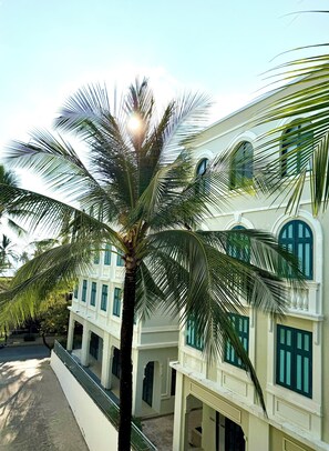 Deluxe Double Room | Courtyard view - My Marina Beach Hotel Phu Quoc (Phu Quoc)