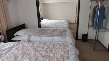 Desk, iron/ironing board, free WiFi, bed sheets