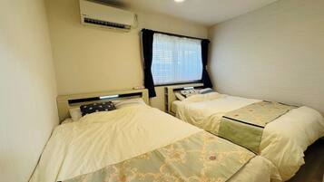 Free WiFi, bed sheets