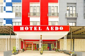 Exterior - Luxury Deluxe DBL Retreat W/ Free WiFi and Parking (Bukittinggi)