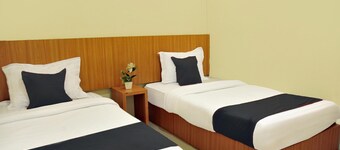 Luxury Twin Stay with Free WiFi and Parking