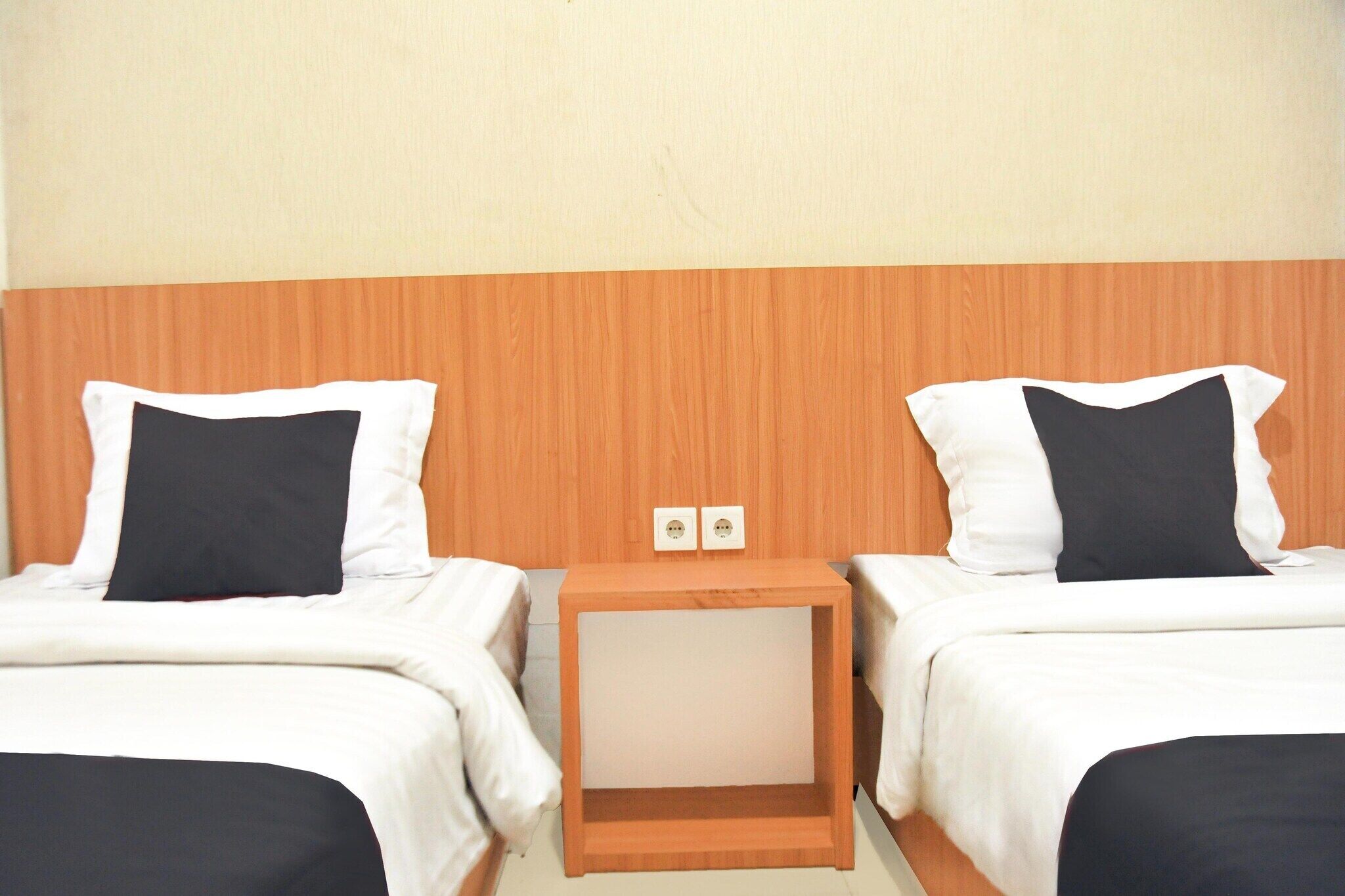 1 bedroom, desk, free WiFi, bed sheets