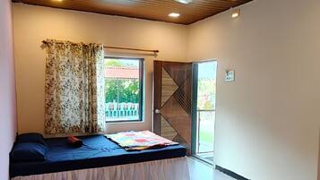Deluxe Room | Free WiFi