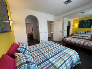 Room - Vrbo Property (Lombardia)