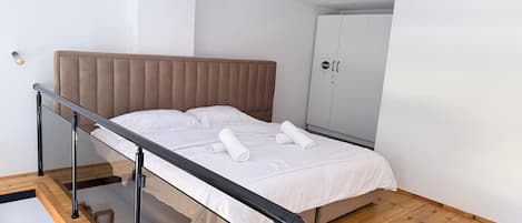 2 chambres, fer et planche Ă repasser, accĂšs Internet
