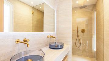 Double Room, Balcony | Bathroom | Hair dryer, slippers, soap, shampoo