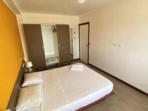 2 bedrooms, WiFi, bed sheets - Lazareto Oceanview (Mindelo)