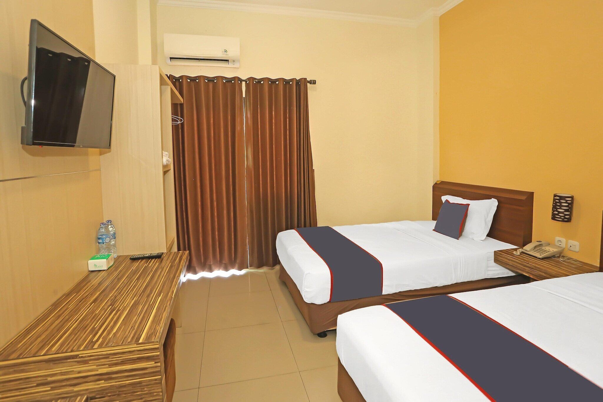 1 bedroom, desk, free WiFi, bed sheets