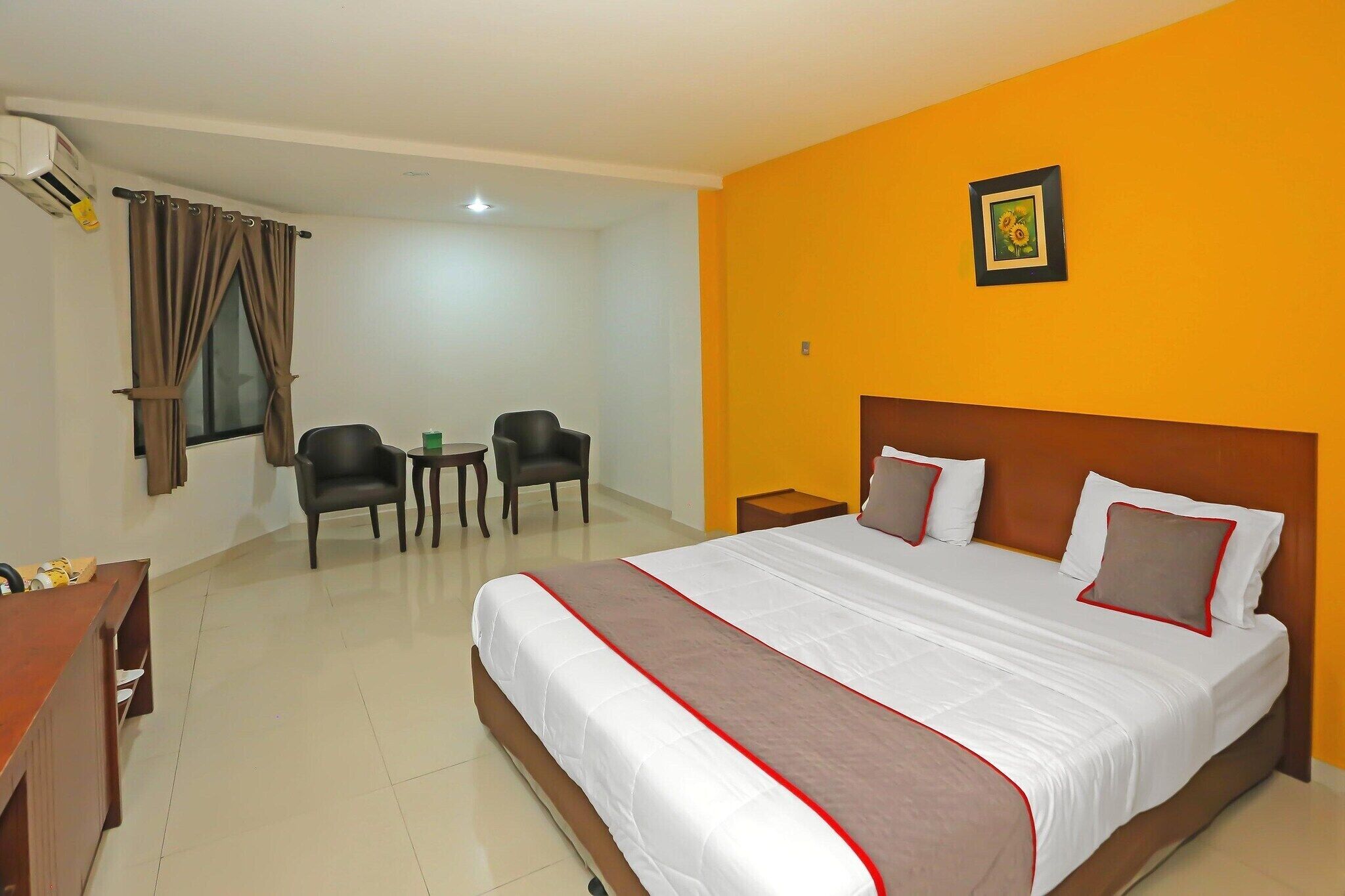 1 bedroom, desk, free WiFi, bed sheets