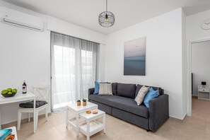 Smart TV - Getaway Apartment in Rhodes Town (Rhodes)