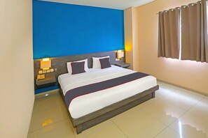 Room - Luxury Deluxe DBL Retreat W/ Free WiFi and Parking (Jakarta)