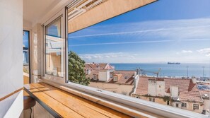 Interior - Sunny Terrace Apartment w/ River Views (Lisbon)