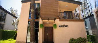 3-bedroom Family Paradise Villa in Woods