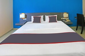 Room - Cozy Double Escape W/ Free WiFi and Parking (Jakarta)