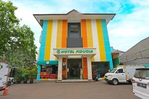 Exterior - Luxury Deluxe DBL Retreat W/ Free WiFi and Parking (Jakarta)