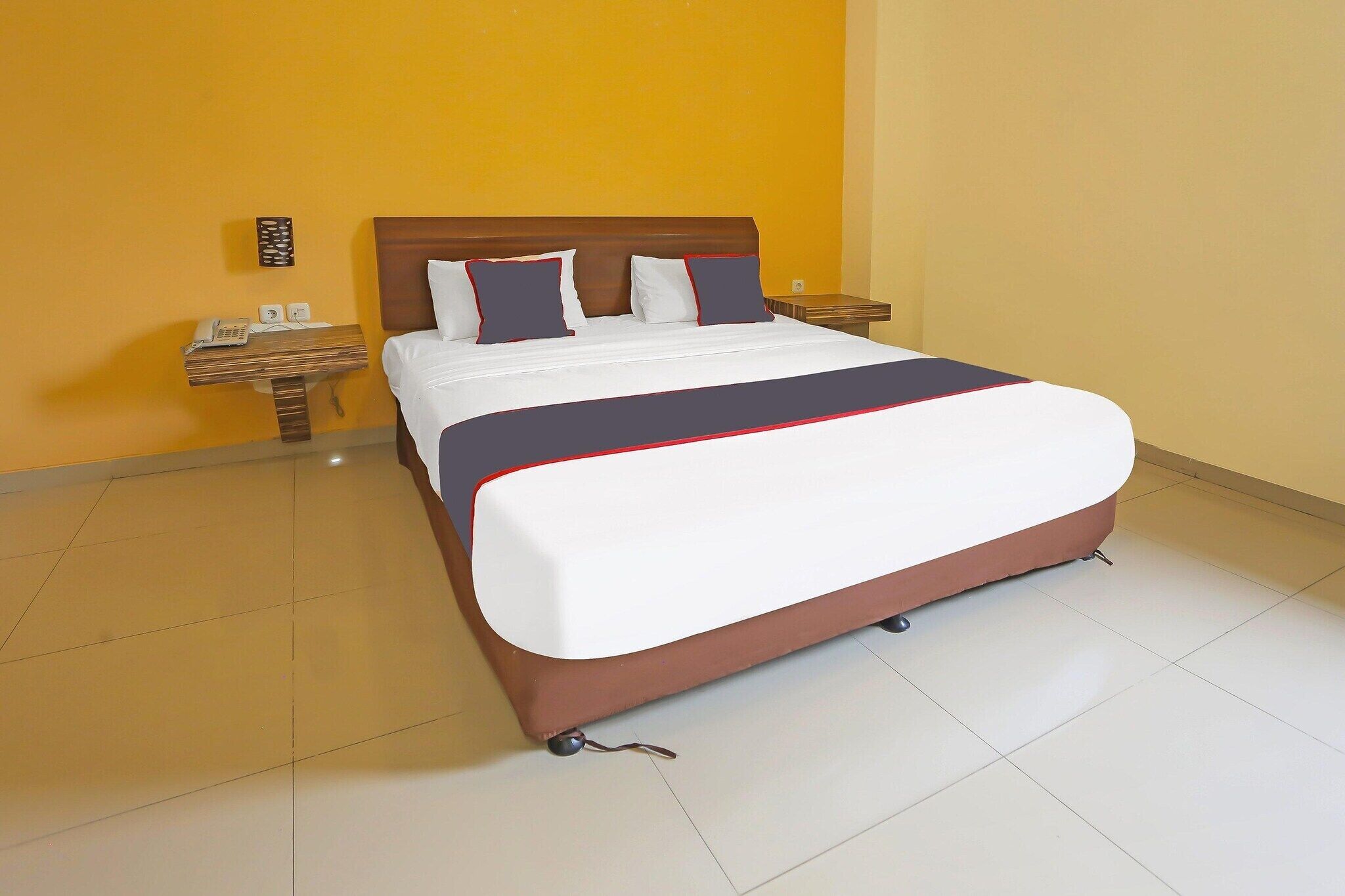1 bedroom, desk, free WiFi, bed sheets